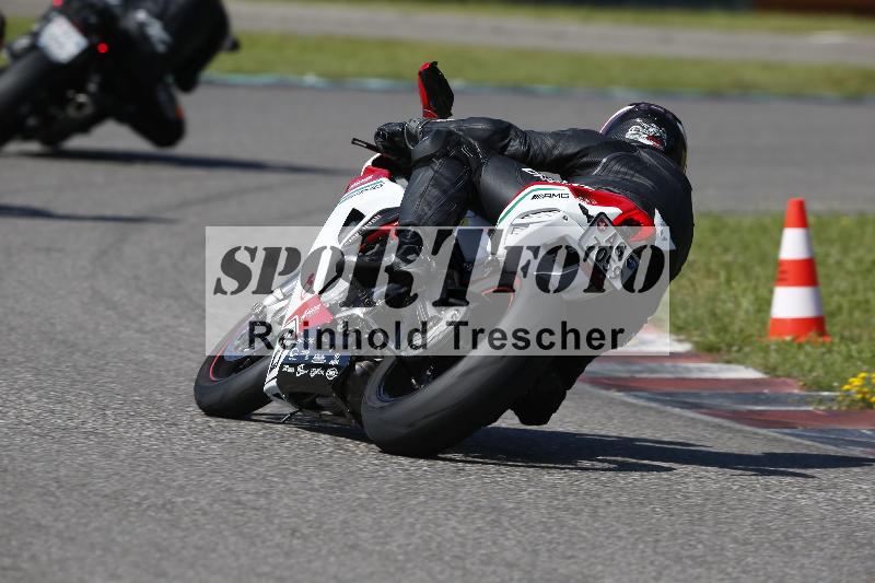 /Archiv-2024/29 12.06.2024 MOTO.CH Track Day ADR/Gruppe gelb/37